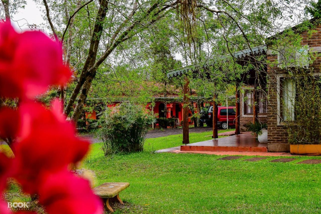 Hotel Las Azaleas Jardin America Exterior photo